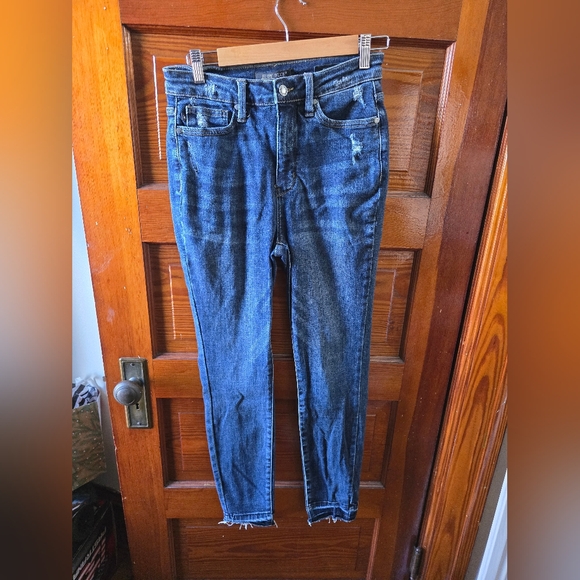 Judy Blue sz 5/27 - Picture 1 of 8